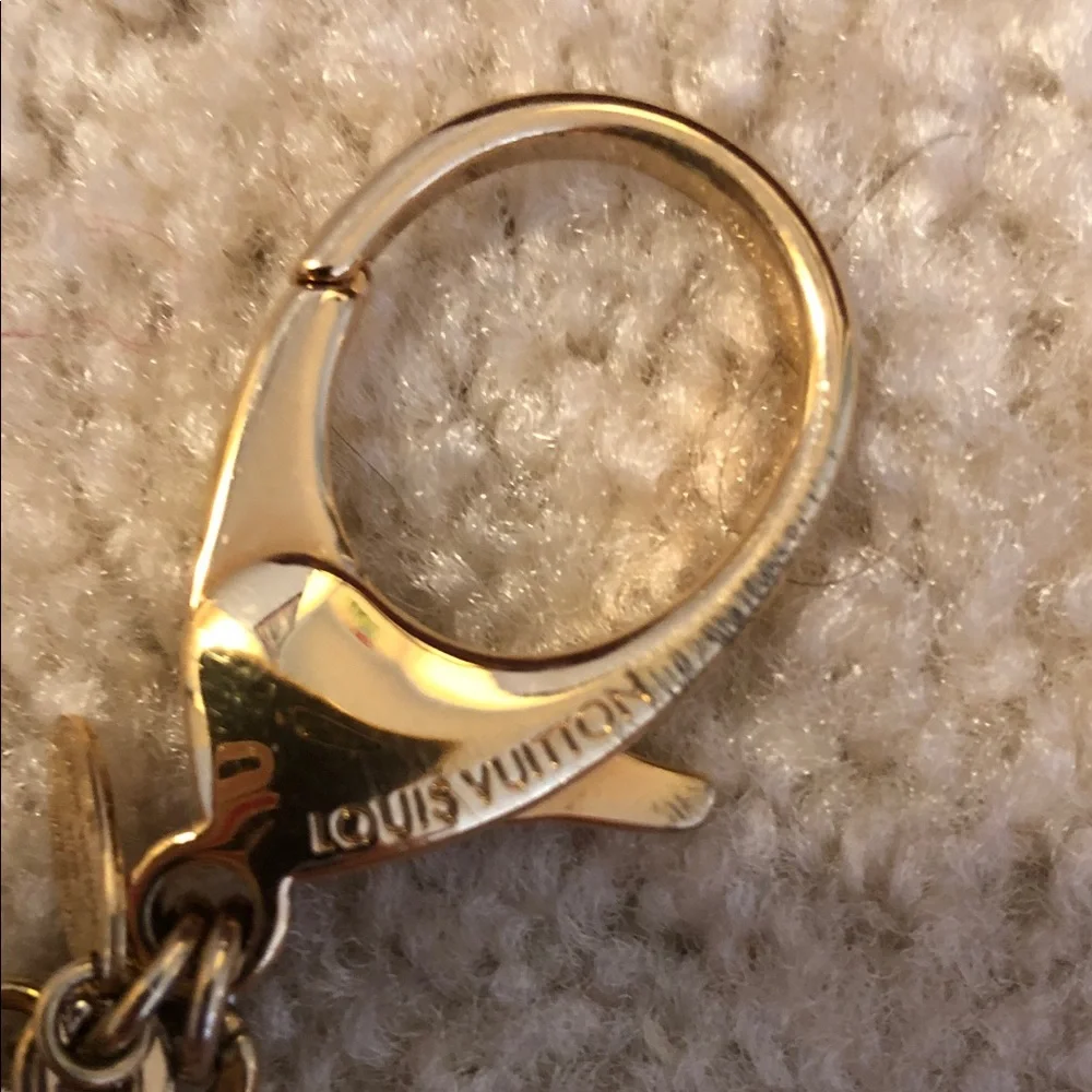 Louis Vuitton Authentic Fuchsia Fleur De Epi LV Monogram Bag Charm KeyHolder